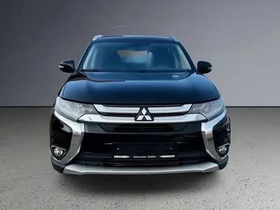 Second-hand Mitsubishi Outlander Diamant Edition 150 CP (110 kW) 2017 Negru SUV