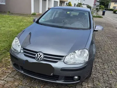 Używany VW Golf V Comfortline 140 KM (102 kW) 2007 Szary Sedan/Limuzyna