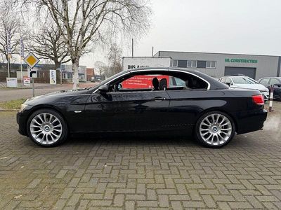 Gebraucht BMW 320 Cabriolet 170 PS (125 kW) 2007 Schwarz Cabrio