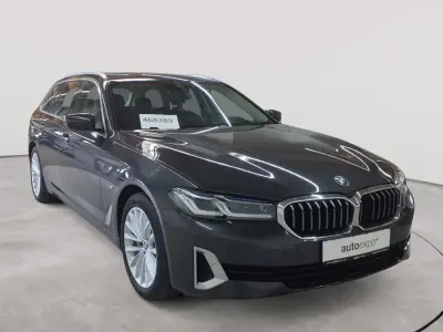 Usata BMW 530e Luxury Line 184 CV (135 kW) 2021 Grigio Station wagon