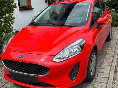 Gebraucht Ford Fiesta Trend 71 PS (52 kW) 2018 Rot Kleinwagen