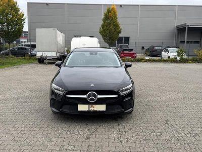 Gebraucht Mercedes A180 136 PS (100 kW) 2019 Schwarz Limousine