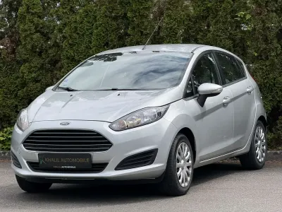 Gebraucht Ford Fiesta Cool & Sound Edition 60 PS (44 kW) 2013 Polarsilber metallic Kleinwagen