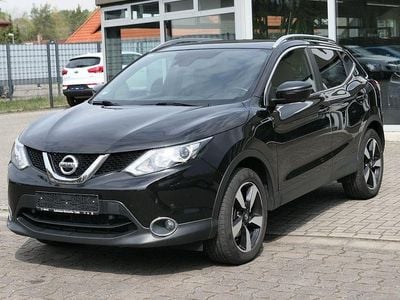 Second-hand Nissan Qashqai N-Vision 116 CP (85 kW) 2017 Negru SUV