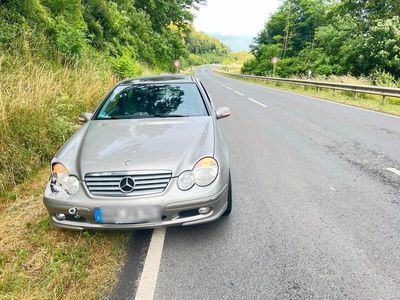 Mercedes C180