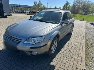 Begagnad Subaru Outback 165 HK (121 kW) 2006 Grå Kombi