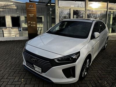 Weiß Gebraucht 2018 Hyundai Ioniq Premium Kleinwagen | 15.990 € (Etwas zu teuer)