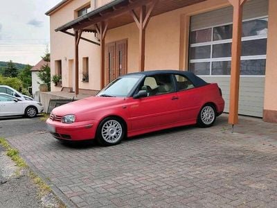 Usata VW Golf Cabriolet 75 CV (55 kW) 2000 Rosso Cabrio