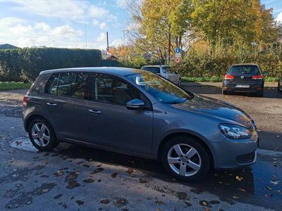 Gebraucht VW Golf VI Style 105 PS (77 kW) 2010 Grau Kleinwagen