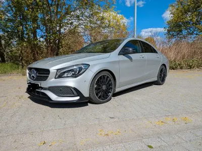 Gebraucht Mercedes CLA220 AMG line 184 PS (135 kW) 2017 Silber Limousine