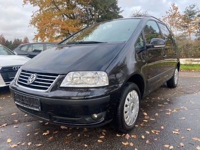 gebraucht VW Sharan SharanTREND 1.9 TDI 7-SITZE + AHK + SHZ +NAVI