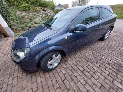 Usata Opel Astra GTC 105 CV (77 kW) 2007 Blu Coupé