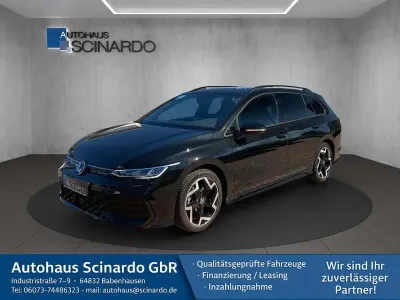 Gebraucht VW Golf VIII R-line 150 PS (110 kW) 2025 Schwarz Kombi