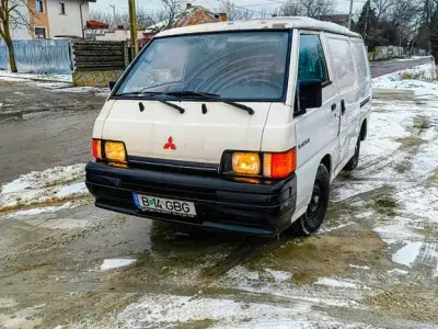 Gebraucht Mitsubishi L300 69 PS (50 kW) 1995 Weiß Van / Kleinbus