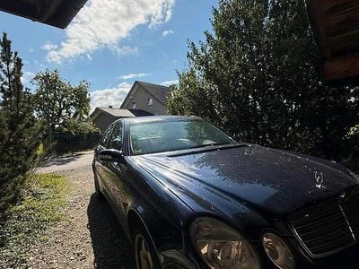 Mercedes E240