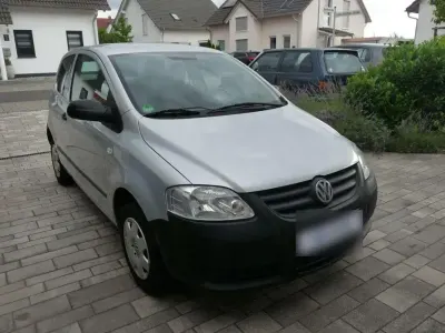 Gebraucht VW Fox 54 PS (39 kW) 2008 Silber Kleinwagen