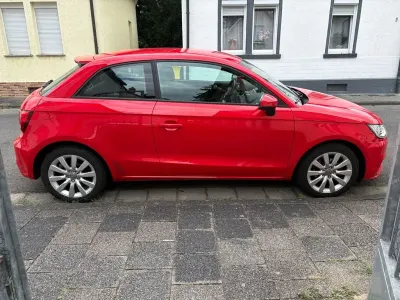 Gebraucht Audi A1 Sport 90 PS (66 kW) 2016 Rot Kleinwagen