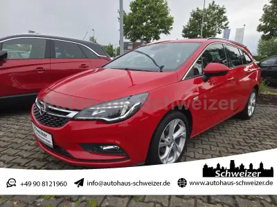 Gebraucht Opel Astra Dynamic 125 PS (91 kW) 2016 Power rot/traffic red ral3020 Kombi