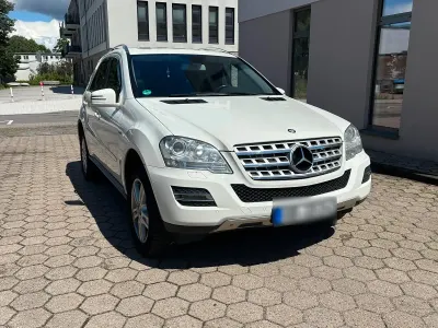 Gebraucht Mercedes ML350 211 PS (155 kW) 2012 Weiß SUV