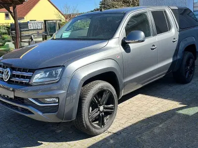 Gebraucht VW Amarok Highline 224 PS (164 kW) 2017 Grau Pickup