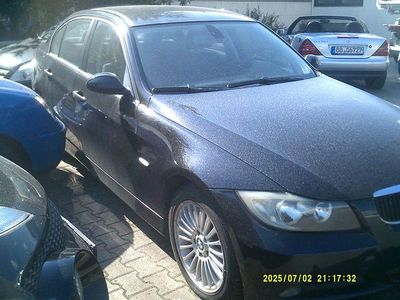 Second-hand BMW 318 Comfort Edition 129 CP (94 kW) 2006 Negru Berlinǎ