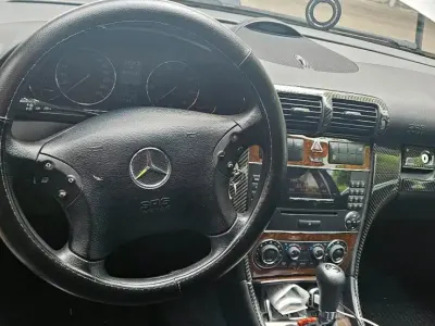 Używany Mercedes C180