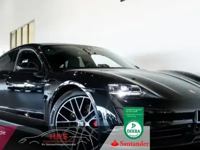Gebraucht Porsche Taycan 4S 419 kW (571 PS) 2022 Tiefschwarz Limousine