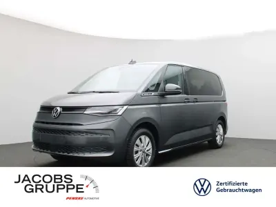 Gebraucht VW Multivan Basis 245 PS (180 kW) 2025 Grau Van / Kleinbus