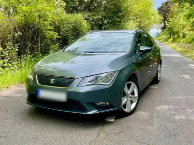 Używany Seat Leon ST Ecomotive 110 KM (80 kW) 2015 Szary Kombi