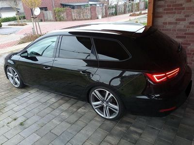 Schwarz Gebraucht 2017 Seat Leon ST CUPRA Kombi | 13.290 € (Fairer Preis)