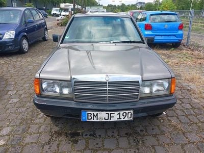 Gebraucht Mercedes 190 118 PS (86 kW) 1986 Grau Limousine