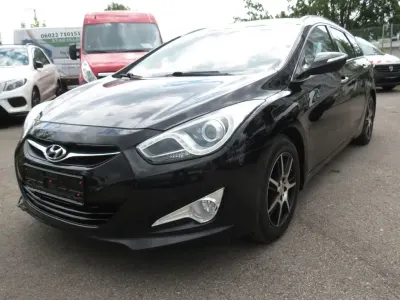 Gebraucht Hyundai i40 Style 136 PS (100 kW) 2014 Schwarz Kombi