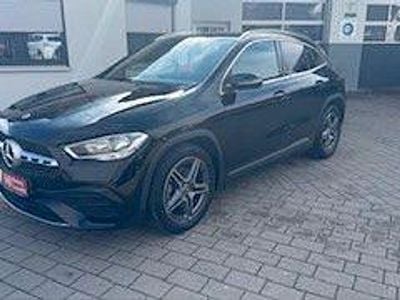Gebraucht Mercedes GLA200 Business 150 PS (110 kW) 2022 Nachtschwarz SUV