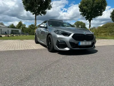 Gebraucht BMW 220 M Sport 190 PS (139 kW) 2024 Grau Coupé