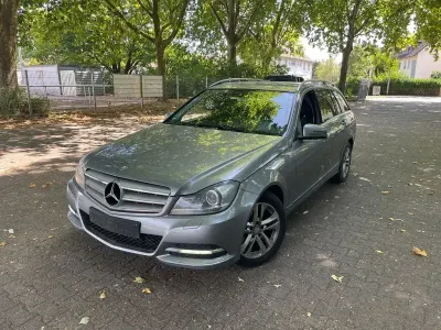 Gebraucht Mercedes C220 Avantgarde 170 PS (125 kW) 2012 Grau Kombi