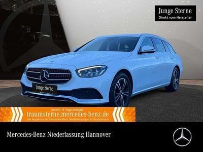 Weiß Gebraucht 2022 Mercedes E200 Avantgarde Limousine | 32.990 € (Fairer Preis)