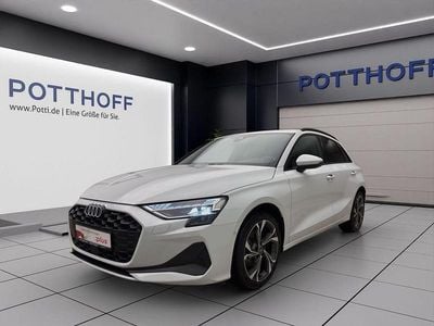 Gletscherweiß metallic Gebraucht 2025 Audi A3 Ambiente Limousine | 31.750 € (Guter Preis)