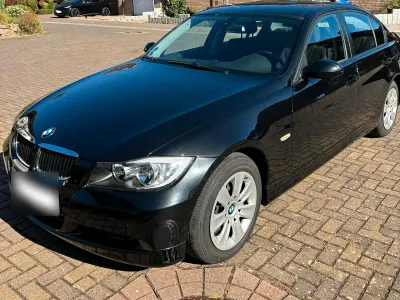 Gebraucht BMW 318 130 PS (95 kW) 2007 Schwarz Limousine