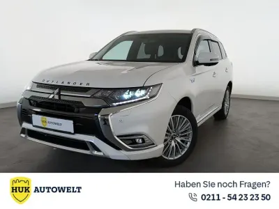 Gebraucht Mitsubishi Outlander P-HEV Top 224 PS (164 kW) 2019 Diamond/silky white SUV