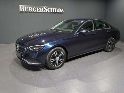 Gebraucht Mercedes E220 Avantgarde 200 PS (147 kW) 2022 Nautikblau Limousine