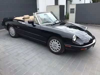 Gebraucht Alfa Romeo Spider 126 PS (92 kW) 1994 Schwarz Cabrio