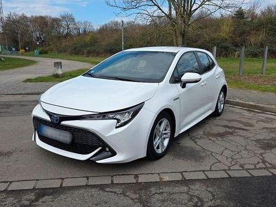 Gebraucht Toyota Corolla Hybrid Business Edition 98 PS (72 kW) 2020 Weiß Limousine