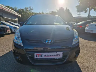 Gebraucht Hyundai i20 Classic 77 PS (56 kW) 2010 Schwarz Kleinwagen