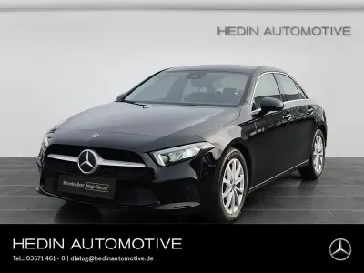 Gebraucht Mercedes A200 Progressive 163 PS (119 kW) 2023 Schwarz Limousine
