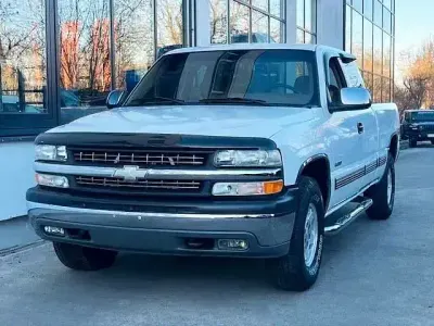 Usata Chevrolet Silverado LS 481 CV (353 kW) 2000 Bianco Pick-up