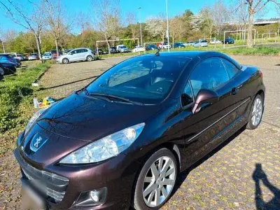 Gebraucht Peugeot 207 CC 120 PS (88 kW) 2013 Braun Cabrio