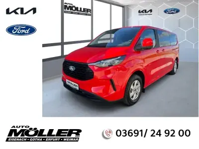 Gebraucht Ford Tourneo Custom Trend 136 PS (100 kW) 2024 Rot Van