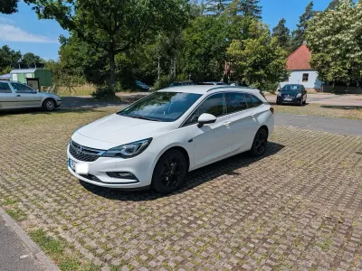 Gebraucht Opel Astra 150 PS (110 kW) 2017 Weiß Kombi