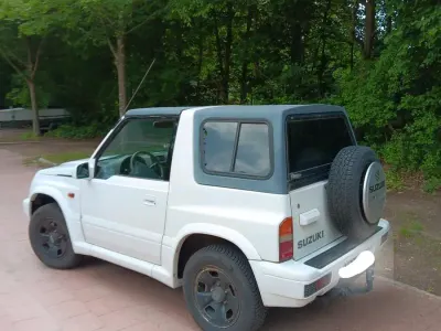 Gebraucht Suzuki Vitara 97 PS (71 kW) 1999 Weiß Cabrio