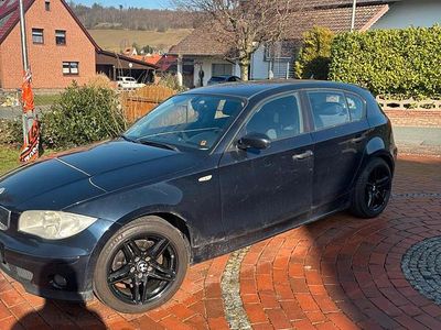 Gebraucht BMW 118 122 PS (89 kW) 2005 Blau Kleinwagen